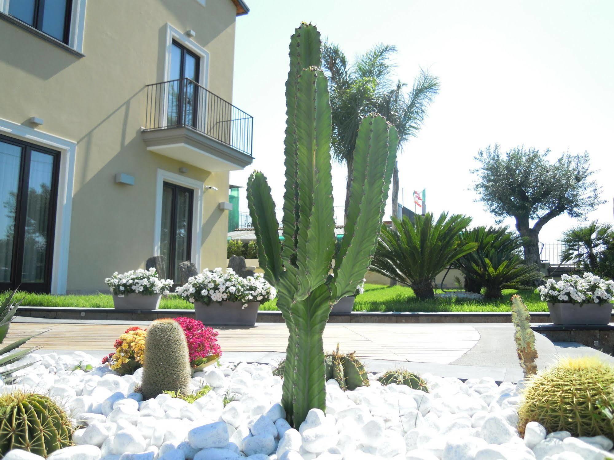 Hotel Visagi Pompei Exterior photo