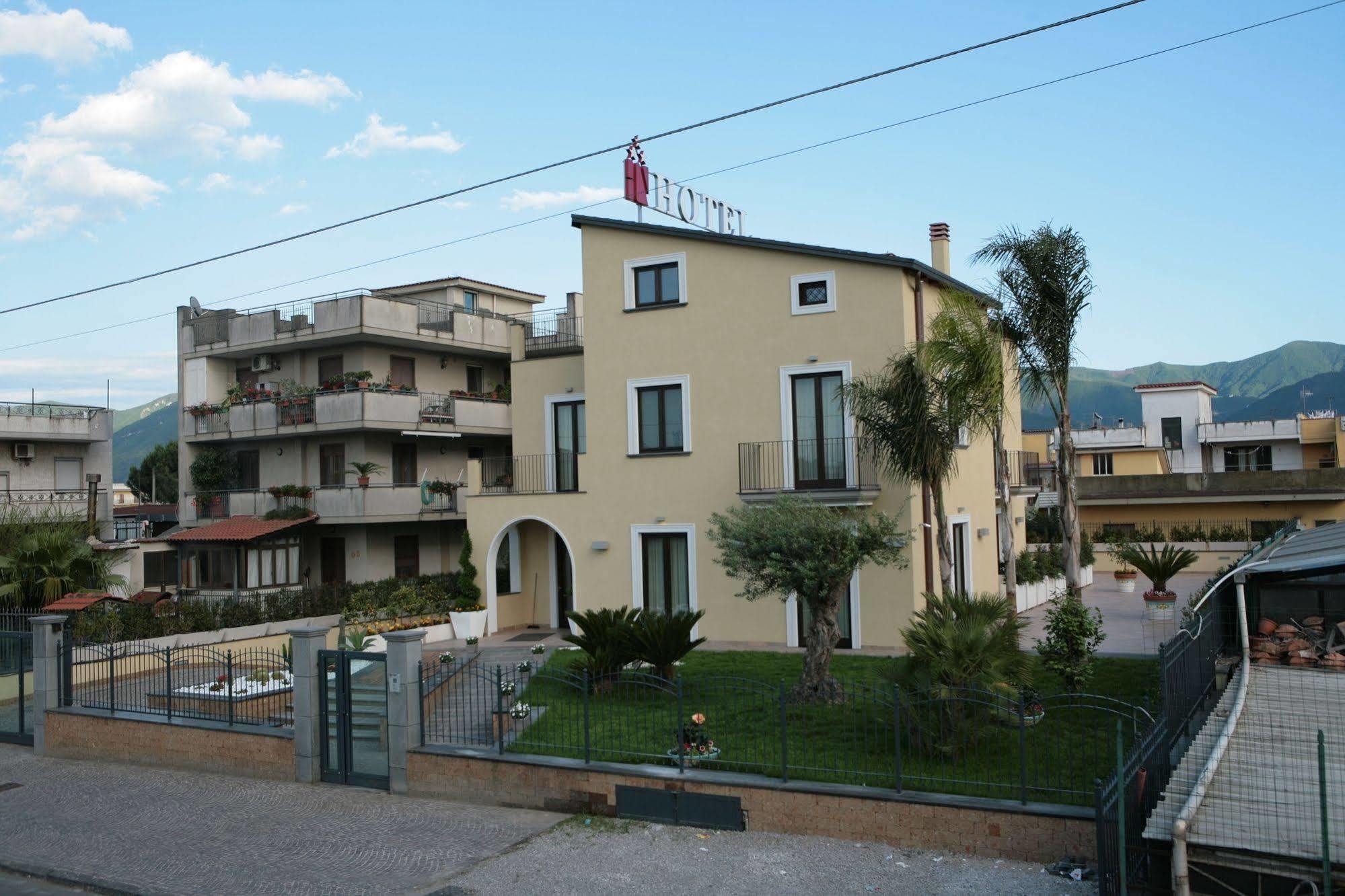 Hotel Visagi Pompei Exterior photo